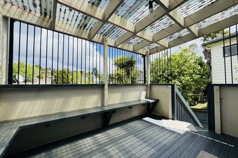 Photo of property in 28 Tironui Road, Takanini, 2112