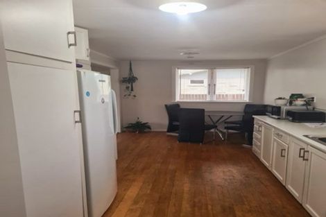 Photo of property in 16 Montgomery Street, Waipukurau, 4200