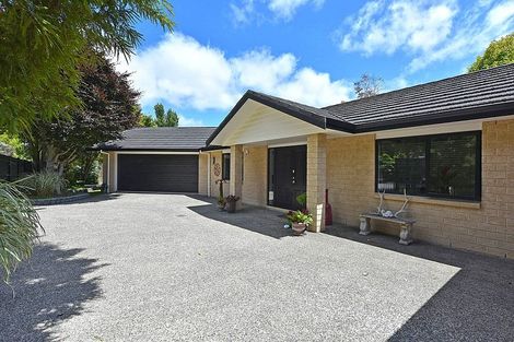 Photo of property in 347a Main Road North, Brown Owl, Upper Hutt, 5018