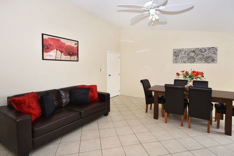 Photo of property in 41 Greig Place, Pukekohe, 2120