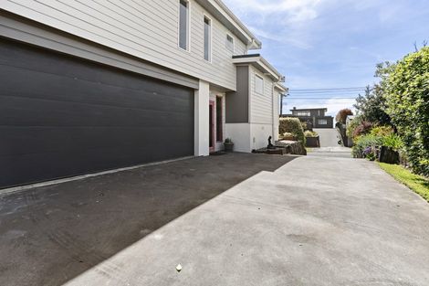 Photo of property in 9 Calvert Road, Moturoa, New Plymouth, 4310