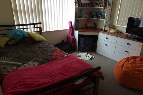 Photo of property in 150 Keri Vista Rise, Papakura, 2110