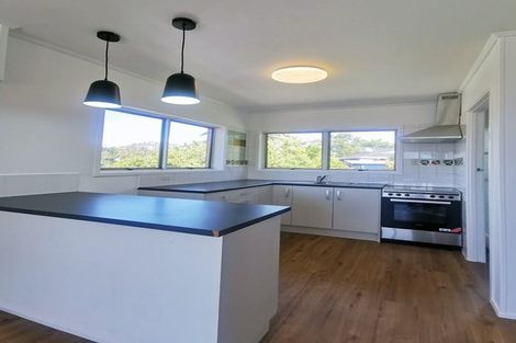 Photo of property in 2/20 Nigel Road, Browns Bay, Auckland, 0630