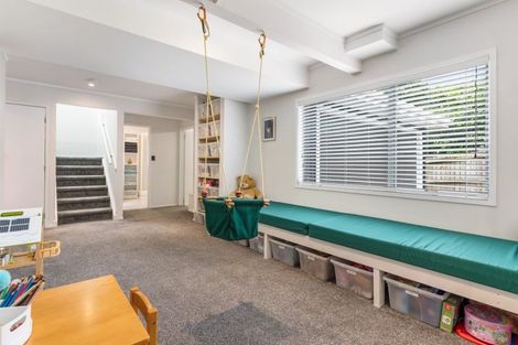 Photo of property in 50 Powrie Street, Glenfield, Auckland, 0629