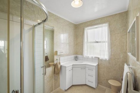 Photo of property in 30 Hartley Terrace, Massey, Auckland, 0614