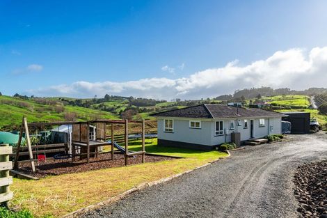 Photo of property in 194 Heatley Road, Whakapirau, Maungaturoto, 0583