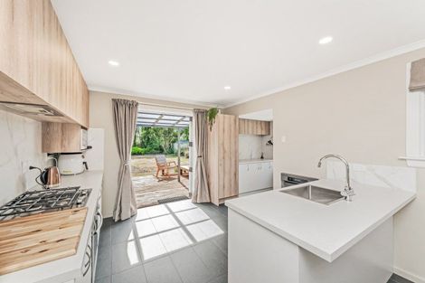 Photo of property in 75 Cowans Road, Leeston, 7683
