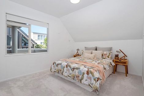 Photo of property in 28 The Mall, Mount Maunganui, 3116