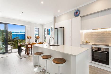 Photo of property in 15 Patrol Lane, Hobsonville, 0616