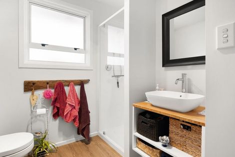 Photo of property in 46 Pacific Road, North New Brighton, Christchurch, 8083