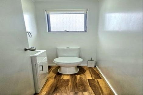 Photo of property in 21 Kuparu Place, Ruakaka, 0116