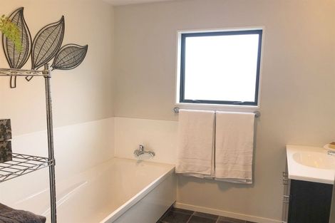 Photo of property in 2a Fergusson Avenue, Waipukurau, 4200