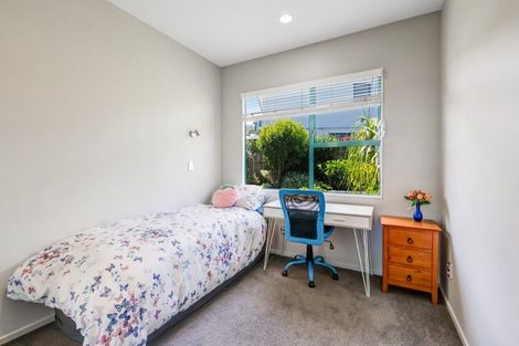 Photo of property in 12 Ascot Way, Orewa, 0931