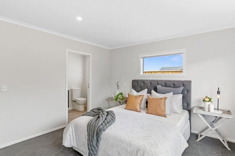 Photo of property in 6 Magnolia Place, Levin, 5510