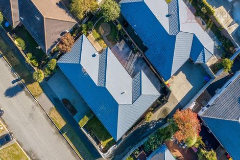 Photo of property in 2 Kirsten Place, Parklands, Christchurch, 8083