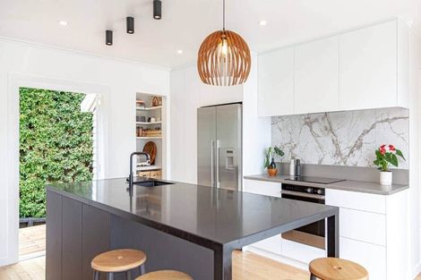 Photo of property in 112 Lake Road, Belmont, Auckland, 0622