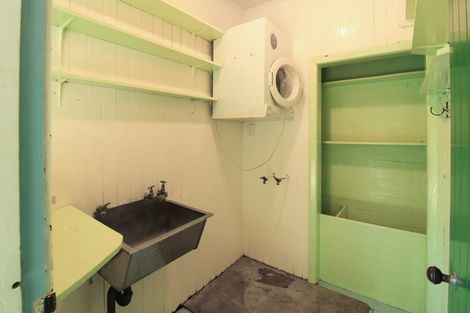 Photo of property in 7 Kaihuia Terrace, Northland, Wellington, 6012