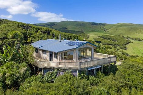 Photo of property in 1574 Whaanga Road, Raglan, 3296