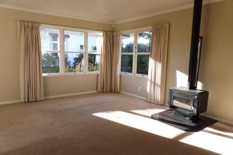 Photo of property in 38 Parsons Street, Saint Johns Hill, Whanganui, 4501