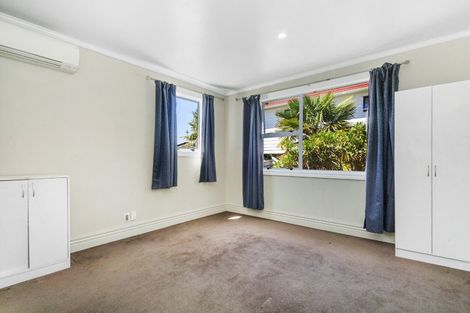 Photo of property in 150 Tirohanga Road, Tirohanga, Lower Hutt, 5010