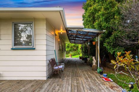 Photo of property in 62 Kamara Road, Glen Eden, Auckland, 0602