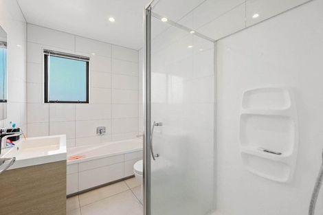 Photo of property in 1 Bonnette Road, Flat Bush, Auckland, 2019