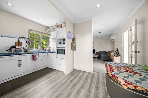 Photo of property in 7 Aberdeen Road, Castor Bay, Auckland, 0620