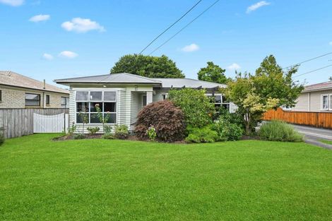 Photo of property in 20 Vardon Road, St Andrews, Hamilton, 3200