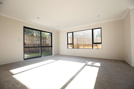 Photo of property in 9a Rimu Street, New Lynn, Auckland, 0600