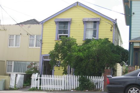Photo of property in 79 Pirie Street, Mount Victoria, Wellington, 6011