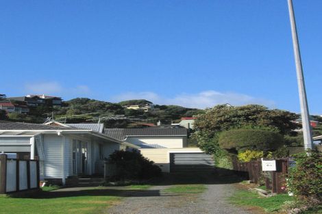 Photo of property in 1 Cluny Road, Plimmerton, Porirua, 5026