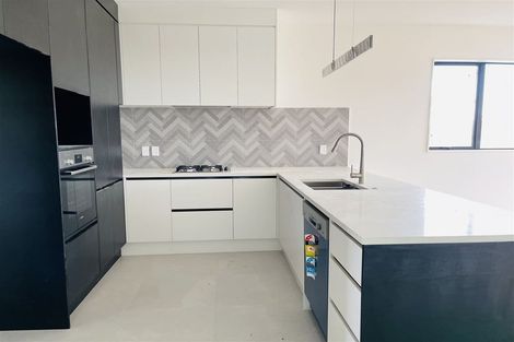 Photo of property in 12 Woven Place, Karaka, 2113