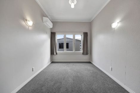 Photo of property in 66 Camberwell Road, Hawera, 4610