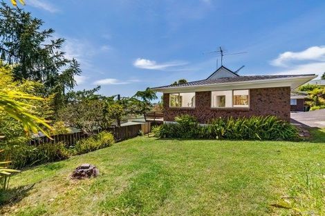 Photo of property in 2/12 Hollyhock Place, Browns Bay, Auckland, 0630