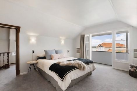 Photo of property in 31 Norwood Road, Bayswater, Auckland, 0622