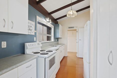 Photo of property in 3 Hartley Terrace, Massey, Auckland, 0614