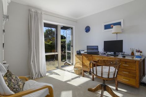 Photo of property in 18 Hinewa Road, Otumoetai, Tauranga, 3110