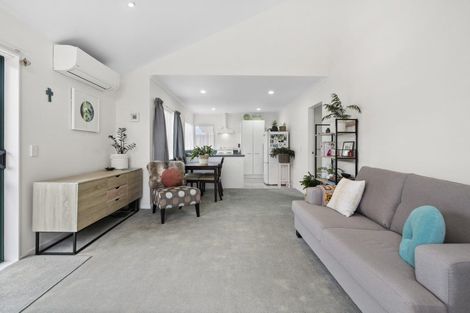 Photo of property in Miramar Villas, 22/3u Byron Street, Miramar, Wellington, 6022