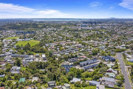 Photo of property in 29 Tokai Place, Glen Eden, 0602