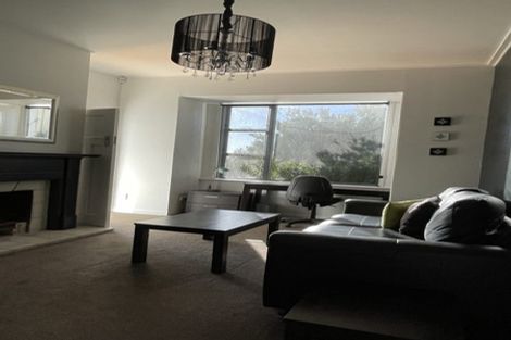 Photo of property in 17 Palliser Road, Roseneath, Wellington, 6011