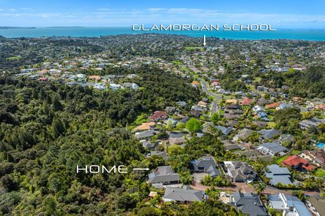 Photo of property in 15 Glenreagh Place, Torbay, Auckland, 0630