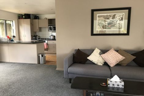 Photo of property in 22 Gatman Street, Birkdale, Auckland, 0626