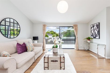 Photo of property in 2/11 Brookfield Road, Te Atatu Peninsula, Auckland, 0610