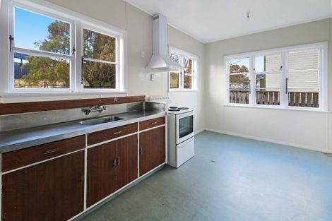 Photo of property in 10/8 Compton Crescent, Taita, Lower Hutt, 5011