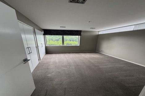 Photo of property in 77 Kittiwake Drive, Schnapper Rock, Auckland, 0632