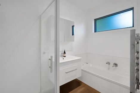 Photo of property in 77 Brooklands Road, Brooklands, New Plymouth, 4310