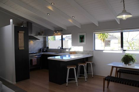 Photo of property in 10 Tokay Place, Huapai, Kumeu, 0810