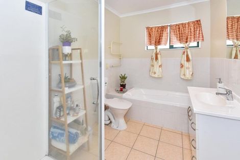 Photo of property in 27 Jaylo Place, Mangere, Auckland, 2022