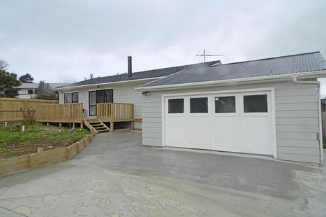 Photo of property in 14 Crosby Road, West Harbour, Auckland, 0618