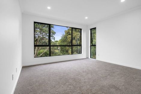 Photo of property in 24c Scarlock Avenue, Browns Bay, Auckland, 0630